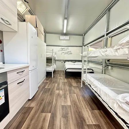 Area Sosta Camper 캠프장 *