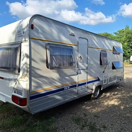 Area Sosta Camper 폴리코로