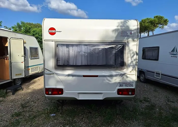 Campeggio Area Sosta Camper