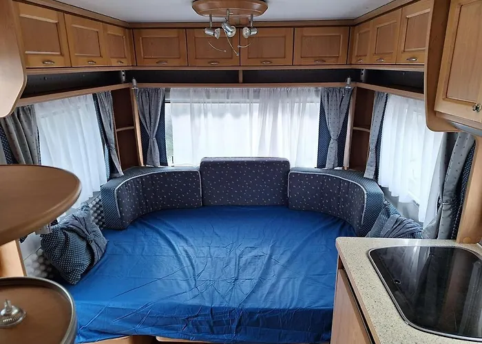 Campeggio Area Sosta Camper *